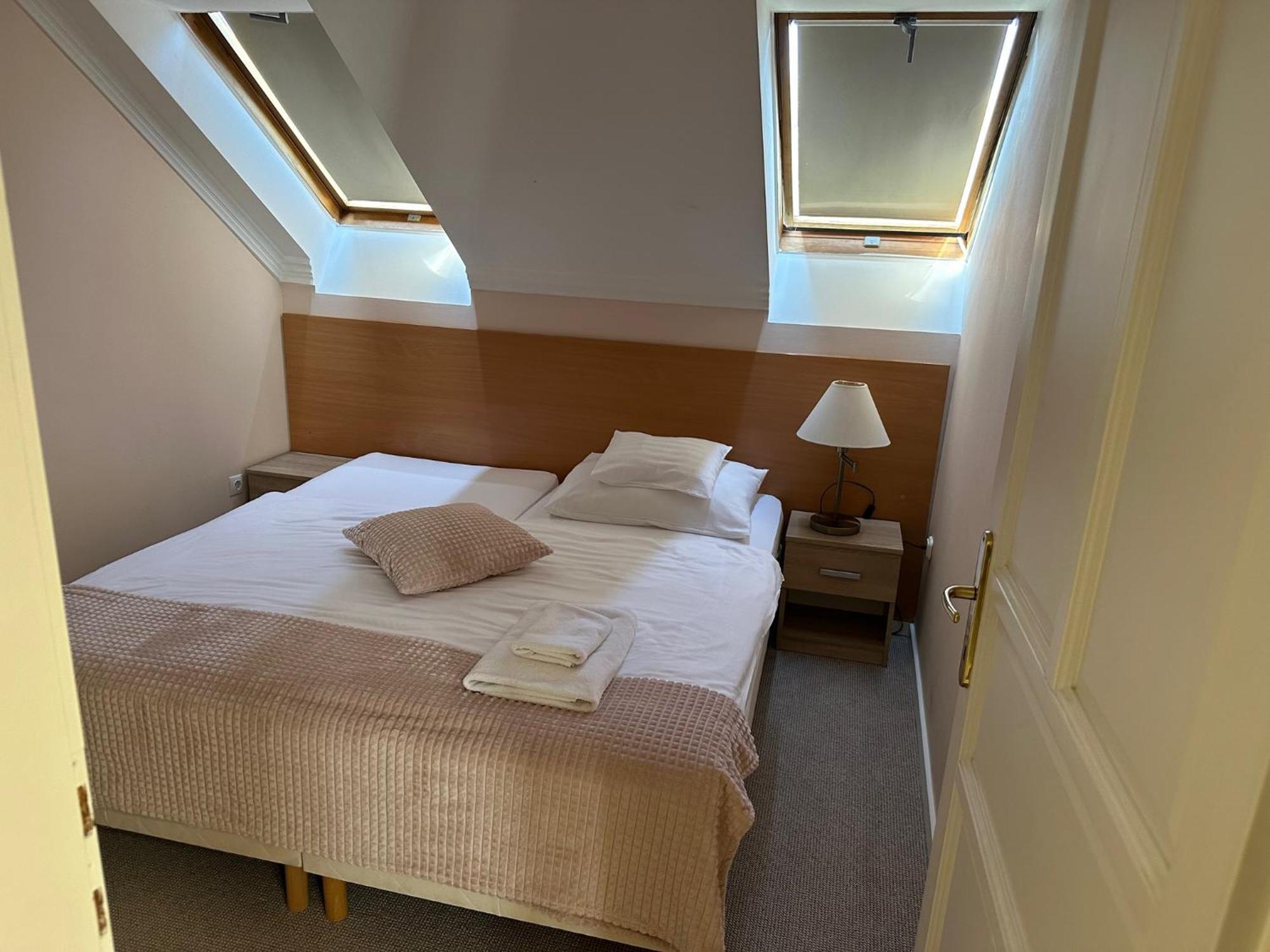 Hotel Forras Komárom Dış mekan fotoğraf