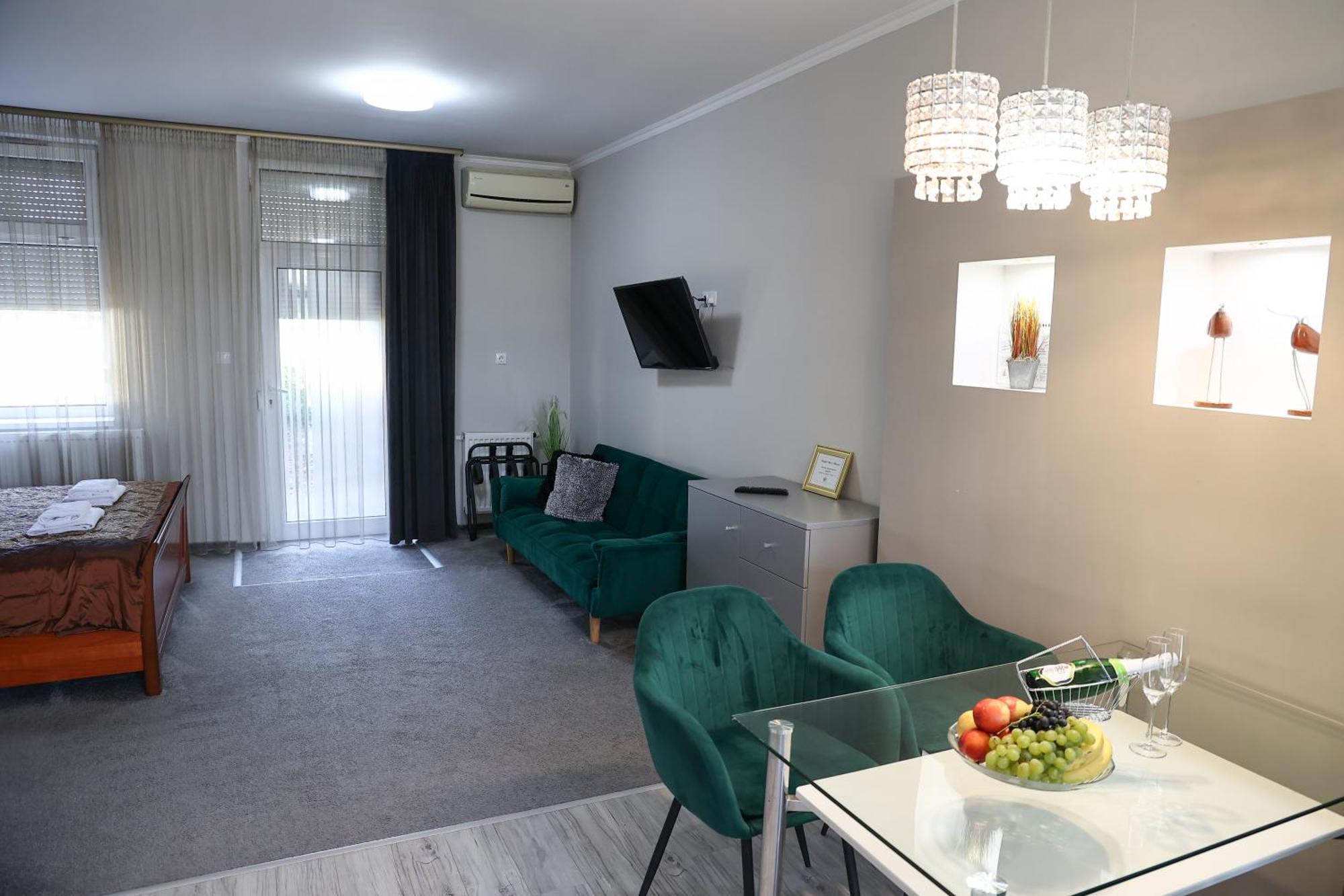 Hotel Forras Komárom Dış mekan fotoğraf