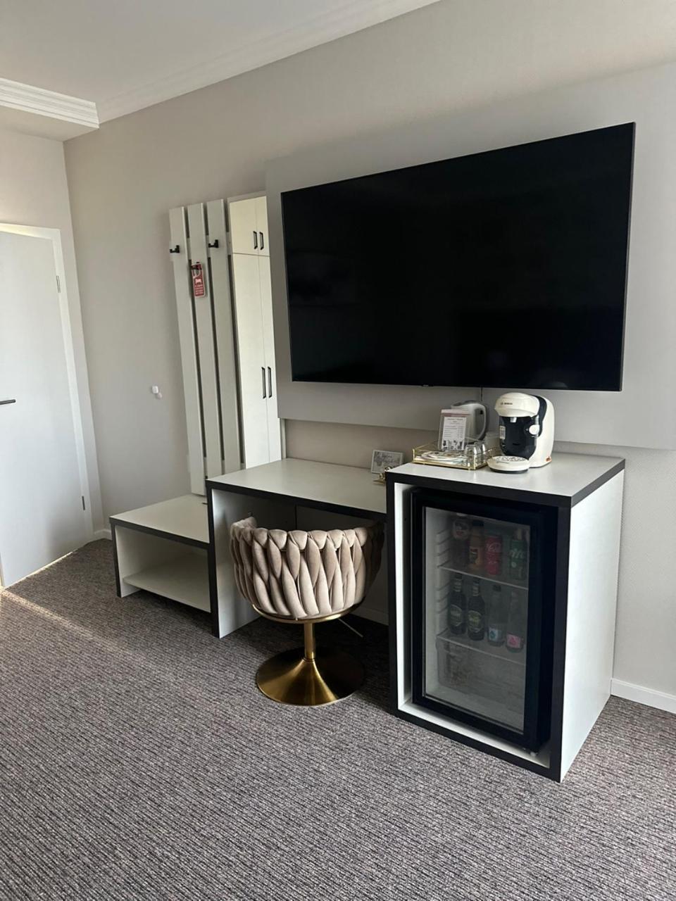Hotel Forras Komárom Dış mekan fotoğraf